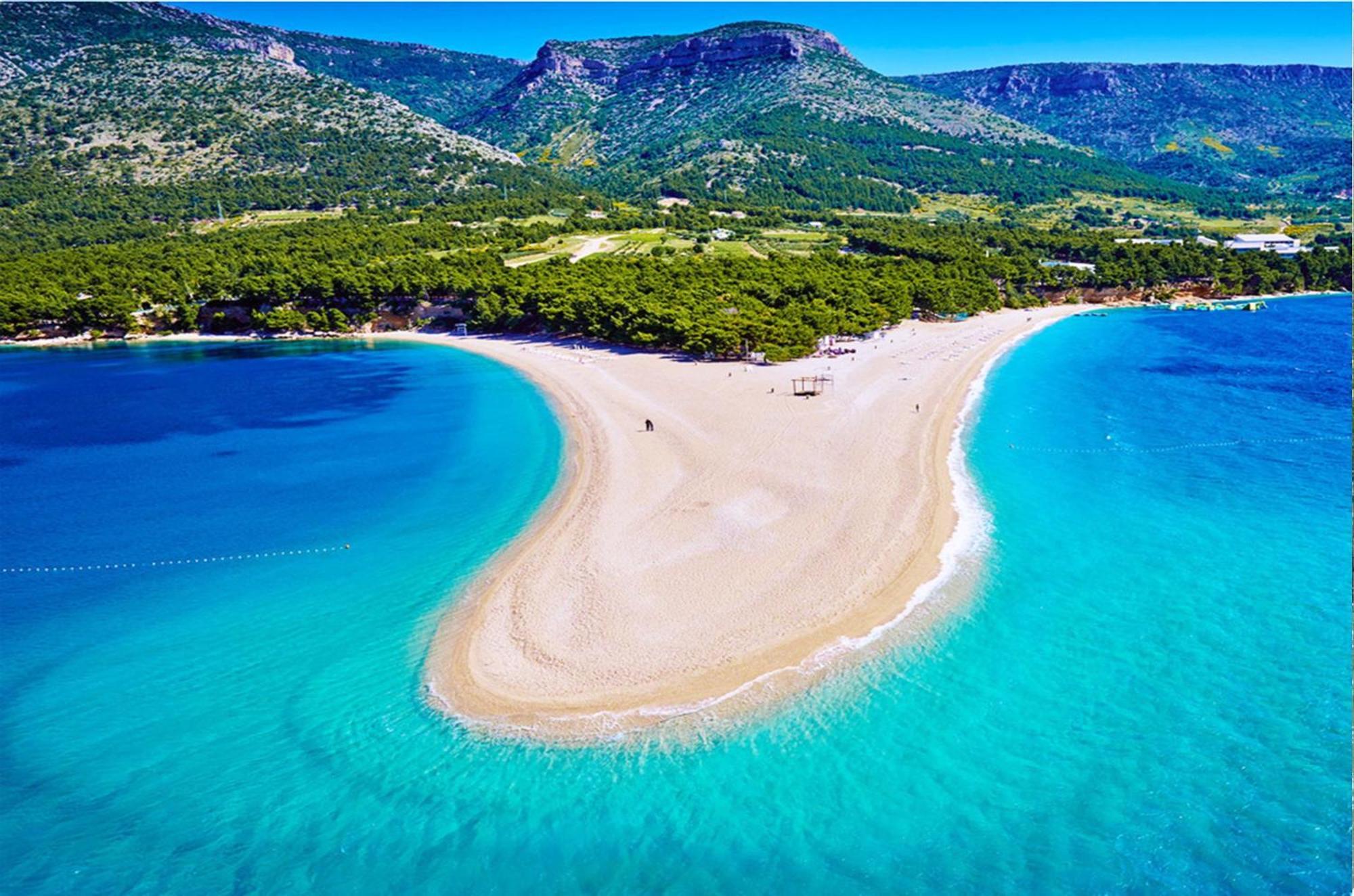 Beachfront Apartments Lara Omiš Eksteriør billede