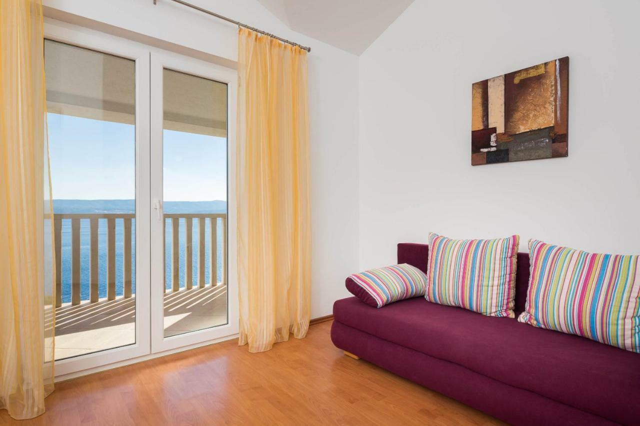 Beachfront Apartments Lara Omiš Værelse billede